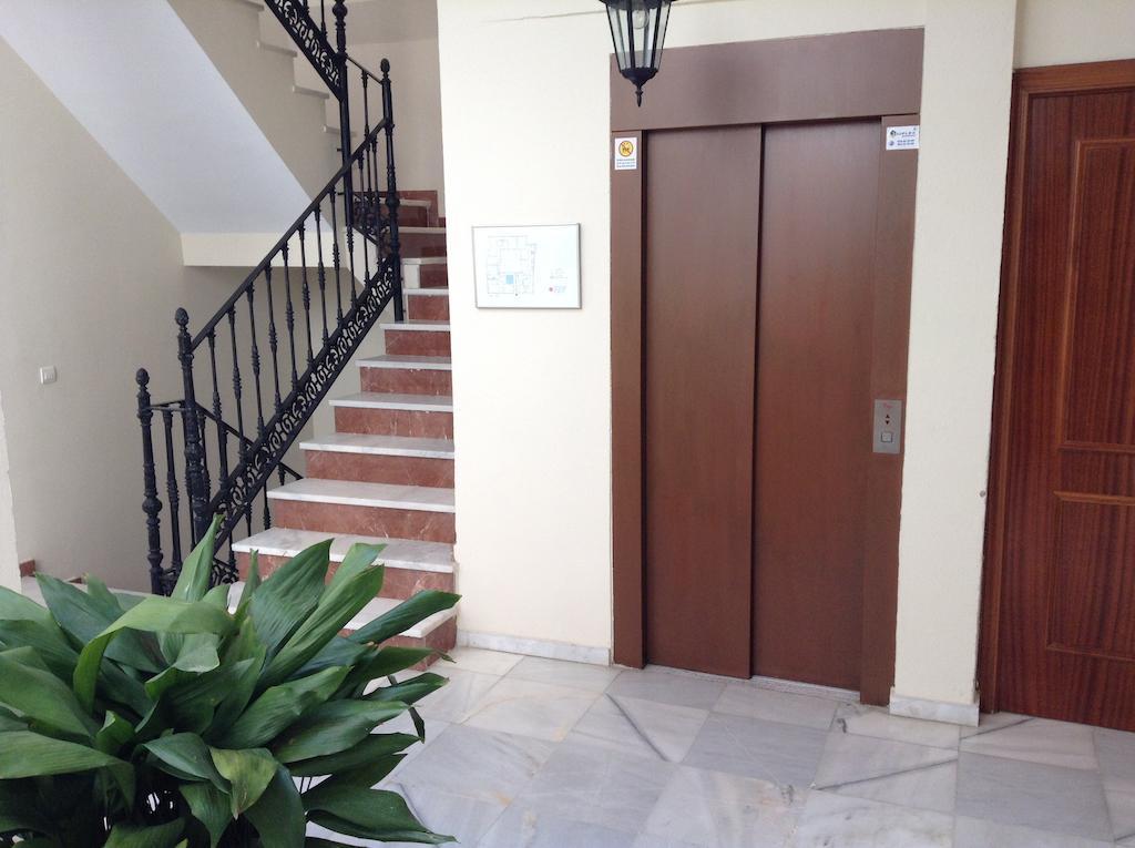 Apartamentos Las Cruces Sevilla Dış mekan fotoğraf